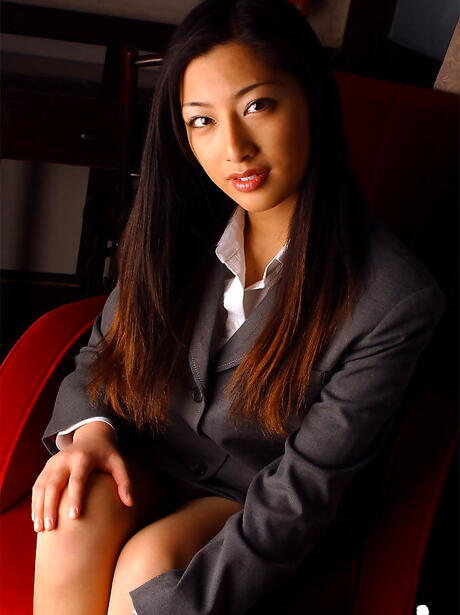 Rangy japanese hottie Ran Asakawa bares tiny tits and spreads her legs 